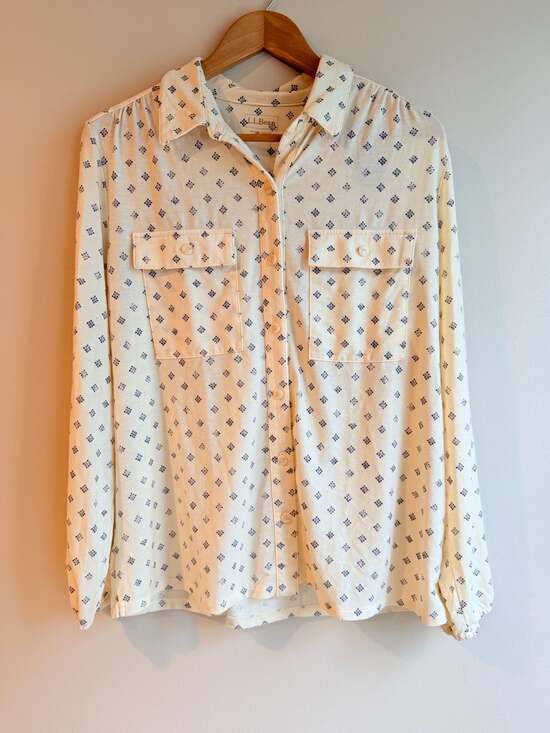 L.L.Bean Tops - L.L.Bean Camden Hills Button Front Shirt Cream Indigo Print Size Large Regular